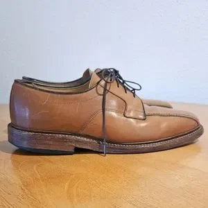 Allen Edmonds | Shoes | Gently Worn Allen Edmonds Classic  display picture 2